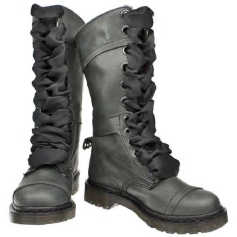 Dr Marten Triumph 1914 Women’s US 10 Brand New